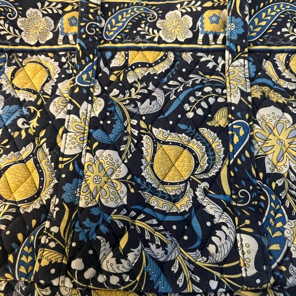 Vera Bradley, Tote in Retired Ellie Blue - Picture 11 of 12